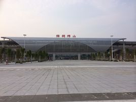 坪山高铁站